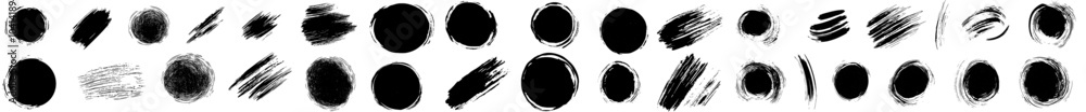 Aufkleber hand drawn red ellipses. bright red scribble ovals and bubbles to circle and highlight text. brush d