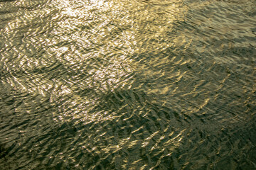 texture of the water, flowing river