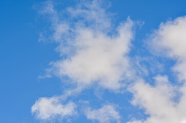 Obraz premium White Clouds in a Clear Blue Sky Beautiful Natural Landscape