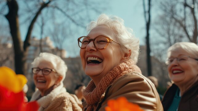 ltere Frauen"-Bilder: Stock-Fotos & -Videos. | Adobe Stock