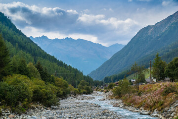Wolken &uuml;ber den Bergen