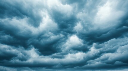 Obraz premium Dark Overcast Sky with Dramatic Cloud Formation
