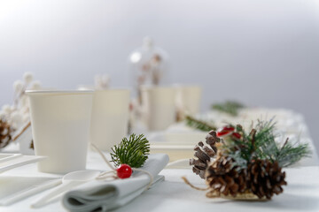 Arredi e addobbi natalizi per tavola pranzo di Natale e cenone della Santa Notte 
