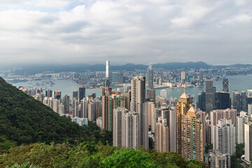 Fototapeta premium View of Hong Kong from trail road to Victoria Peak in Hong Kong.
