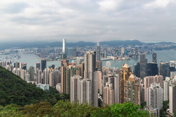 Fototapeta premium View of Hong Kong from trail road to Victoria Peak in Hong Kong.