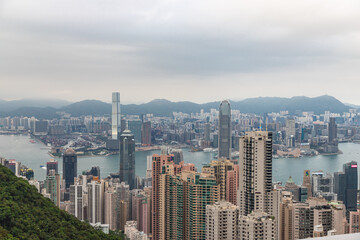 Fototapeta premium View of Hong Kong from trail road to Victoria Peak in Hong Kong.