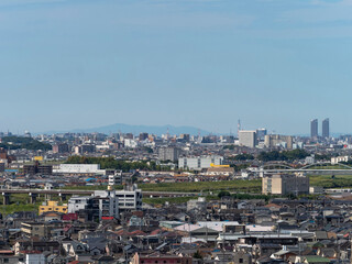 高台から見る大阪の街並みと淡路島の風景