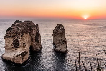 Gordijnen Sunset view of Pigeon Rock in Beirut, Lebanon © Matyas Rehak