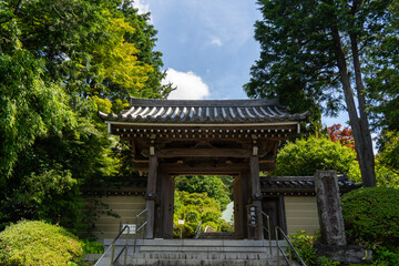Entrance to Japanese temple in kamakara