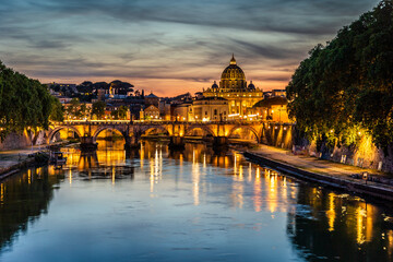Fototapeta premium Ponte Umberto at sunset - Rome, Italy