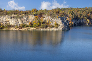 Fototapeta premium Beautiful view of Lagoon Zakrzowek, artificial water reservoir in city center, Krakow, Poland