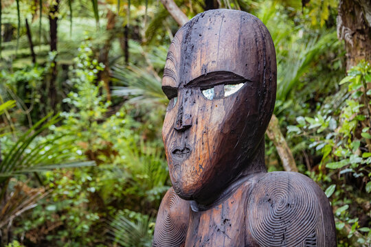 Maori Carving on the Kauri Cascades trail in the Waitakere Ranges, New Zealand. 6 October 2024