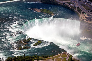 Niagafälle, Onatrio, Kanada © Michael