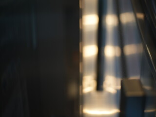 エスカレーターの光の反射