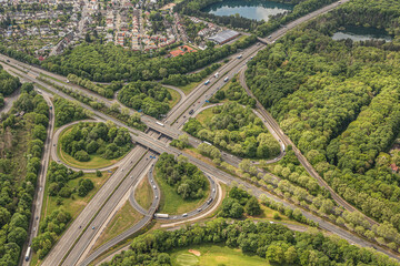 Autobahn Kreuz Gremberg in Köln mit der A4 und der A559.