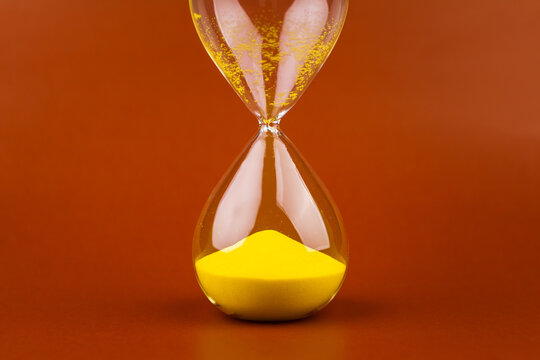 Hourglass is a precise timekeeping tool for daily life and work, punctuality and limited time.