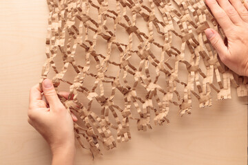 Environmentally friendly honeycomb paper, hexagonal shape, strong elastic brown recycled cardboard paper for protective packaging