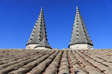 Türme im Papstpalast von Avignon