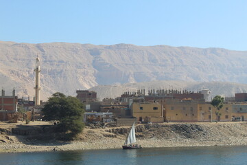 Pyasage au bord du Nil