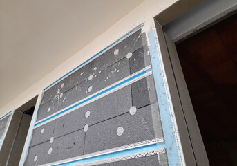 Sistema di isolamento termico ed acustico delle pareti di facciata delle casa