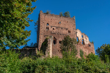 Fototapeta premium Ottrott Castles, France - 09 07 2024: View of the Roman palace of the Rathsamhausen Castle.
