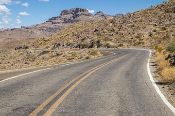 Fahrt &uuml;ber den Sitgreaves Pass bei Oatman an der Route 66 in Arizona
