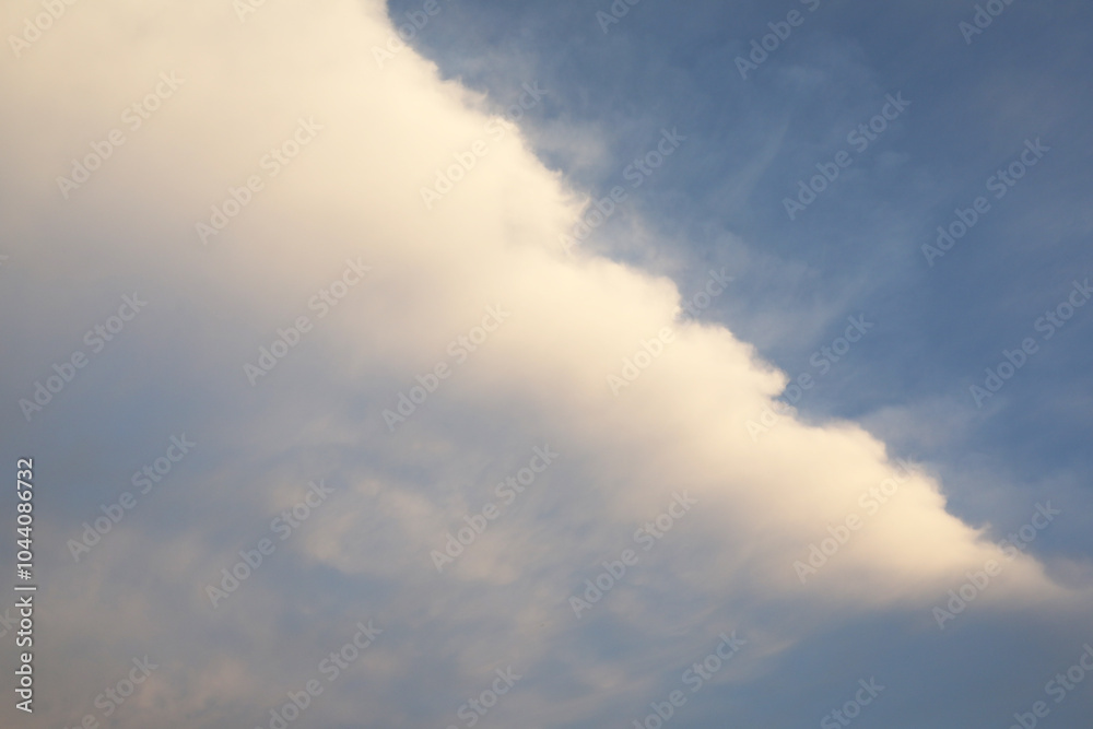 Wall mural beautiful view of blue sky with fluffy clouds