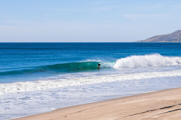crashing waves 