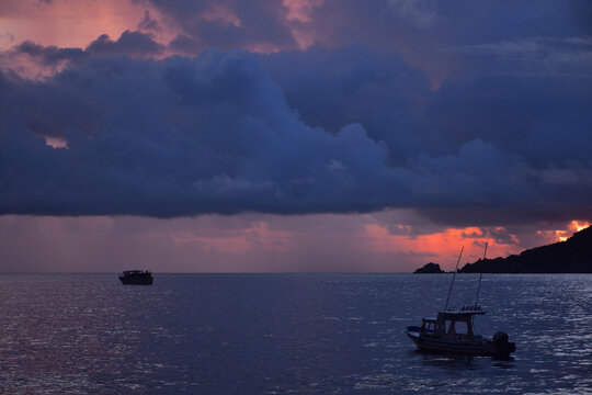 Atardecer en bahia de Zihuatanejo..