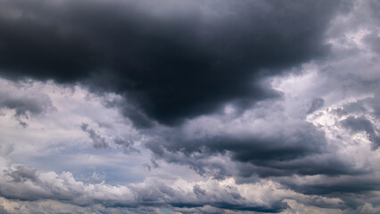 Obraz premium dark storm clouds with background,Dark clouds before a thunder-storm. 