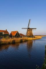 Otter windmill near Alkmaar, The Netherlands © Richard Semik