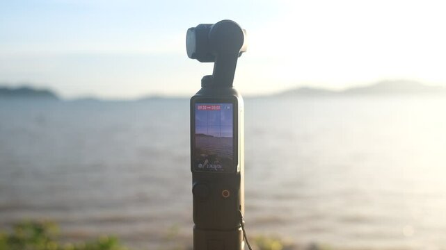 camera recording sea 