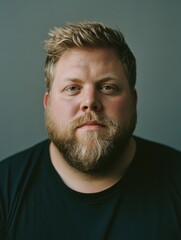 Obraz premium portrait of a bearded man with serious expression