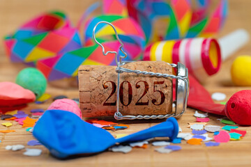 Silvester, Sektkorken mit der Aufschrift 