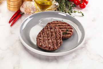 Grilled beef cutlet for burger