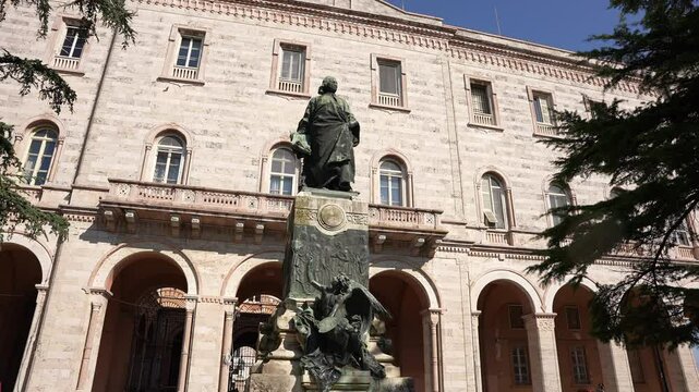 Pietro Vannucci, known as Perugino, statue in Perugia, Italy_wide shot
