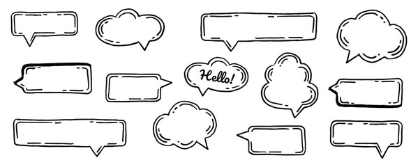 Obraz premium Set of hand drawn speech bubble in doodle style. Speech balloon, chat bubble, massage box with line art vector icon.
