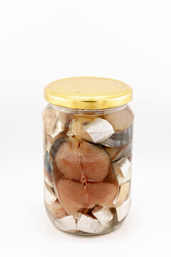 Salted bonito marinated in oil