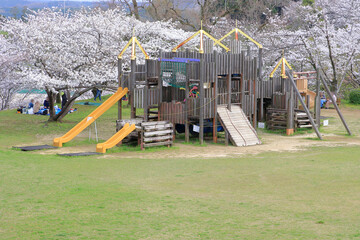 公園の遊具