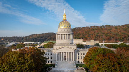 Obraz premium Autumnal Glow at WV State Capitol