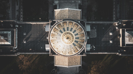Symmetrical Aerial View of Capitol Dome Architecture