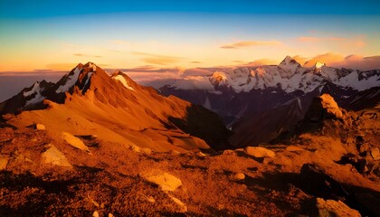 Naklejka premium Mountain landscape at sunset