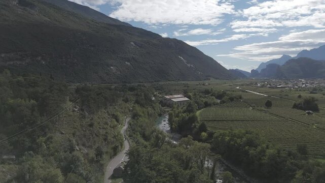 Rzeka Sarca, prowincje Dro - Dron DLog 