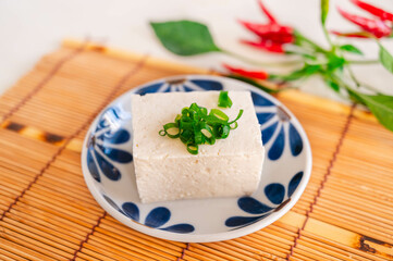 冷ややっこ　島豆腐