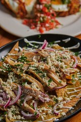 Chilaquiles verdes mexicanos