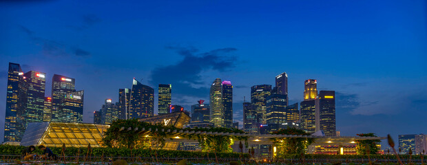 Naklejka premium Singapore skyline at the Marina at night, Singapore, Southeast Asia