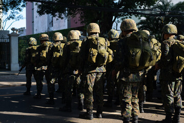 Army soldiers are seen standing during the celebration of Brazilian Independence Day. City of Salvador, Bahia.