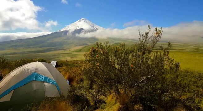 Volc&aacute;n Cotopaxi, maravilla de los andes en Ecuador