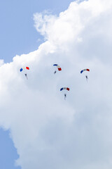 parachutistes
