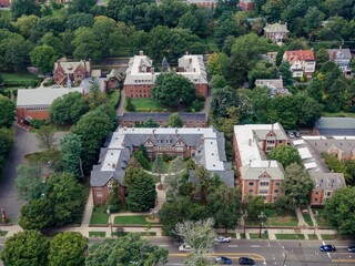 Fototapeta premium Condominiums and student housing in East Rock, New Haven, Connecticut, United States.